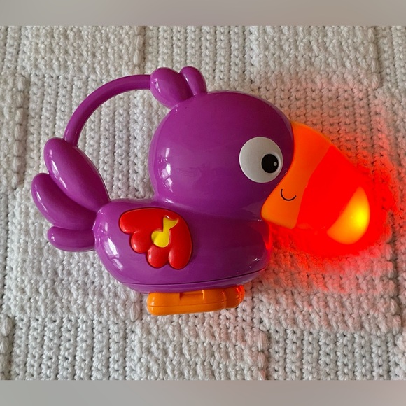 Fisher Price Rainforest Musical Toucan Bird - Picture 9 of 10